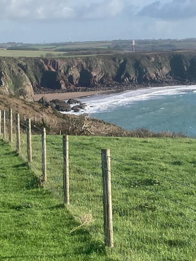 Coast Path Camping Hotell Haverfordwest Eksteriør bilde